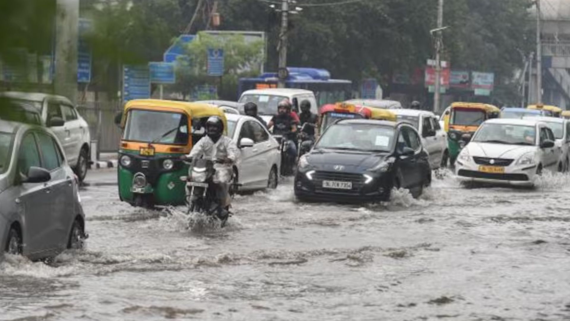 delhi heavy rain 1726073156285 16 9 YAePKm