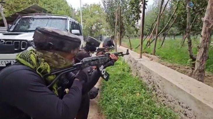 encounter breaks out in jk s baramulla 3 suspected terrorists likely trapped 1726279260670 16 9 Q2FDkT