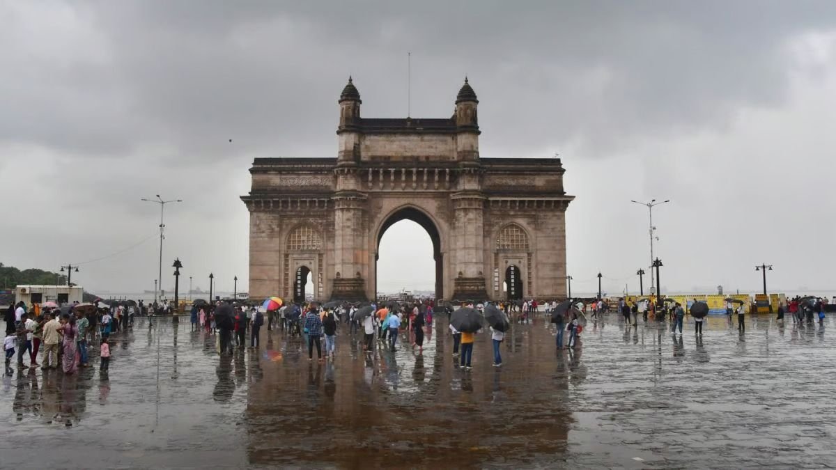 mumbai rains imd issues alerts for heavy rainfall across maharashtra september 25 29 2024 1727279136892 16 9 ULrPQP