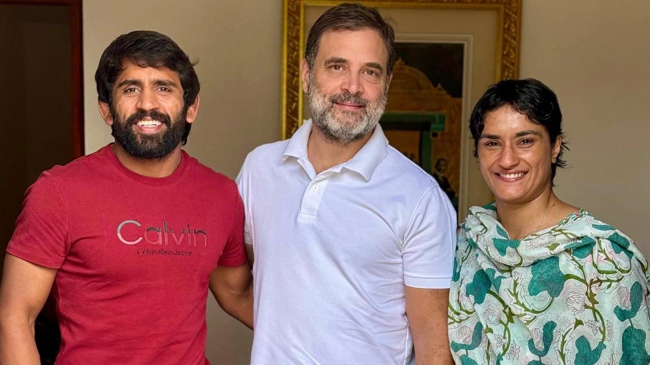 vinesh phogat and bajrang punia will join congress 1725607106468 16 9