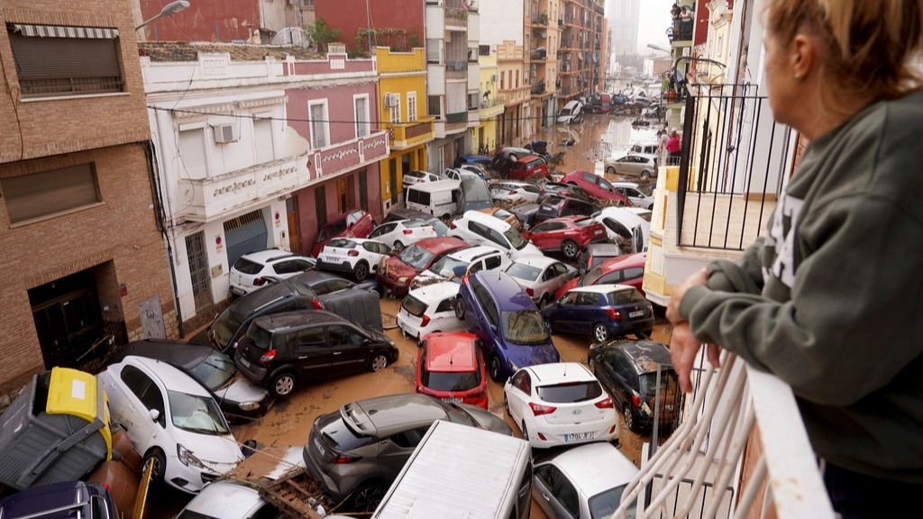 at least 72 people die in devastating flash floods in eastern spain 1730304725464 16 9 jQ404R