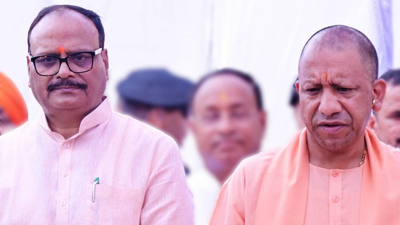 brajesh pathak with cm yogi adityanath 1729224668622 16 9 ySLeOf