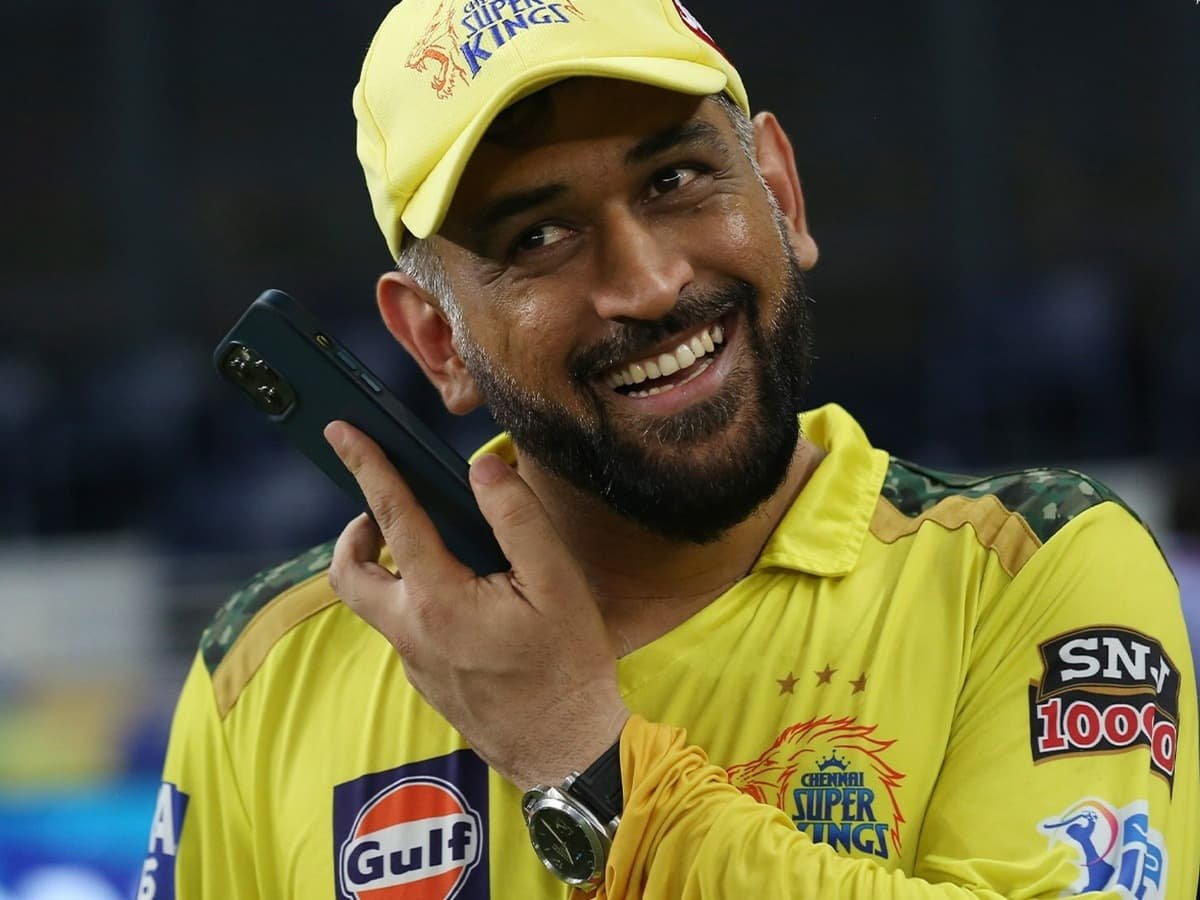 IPL 2025: चेन्नई सुपर किंग्स के लिए फिर खेलेंगे MS Dhoni? एक मैसेज ने मचाई खलबली