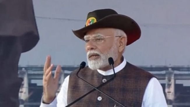 भारत के बाहर और अंदर कुछ ताकतें देश को अस्थिर करने का प्रयास कर रही हैं: PM