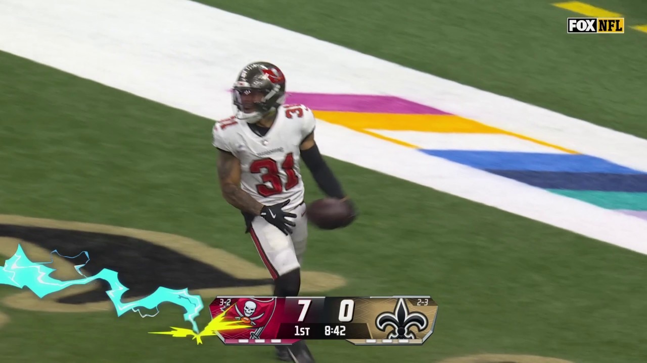 Buccaneers' Antoine Winfield Jr. gets the scoop-and-score after Tykee Smith forces fumble