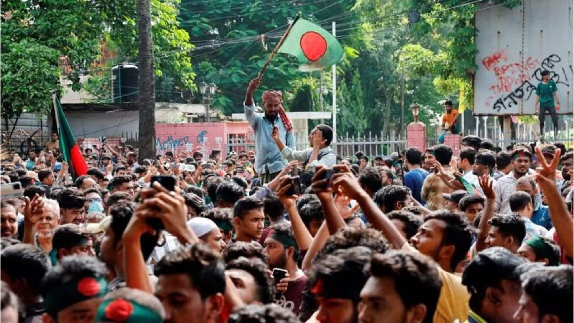 बांग्लादेश बनेगा मुस्लिम राष्ट्र? अटॉर्नी जनरल ने की संविधान से 'SECULAR' शब्द हटाने की मांग