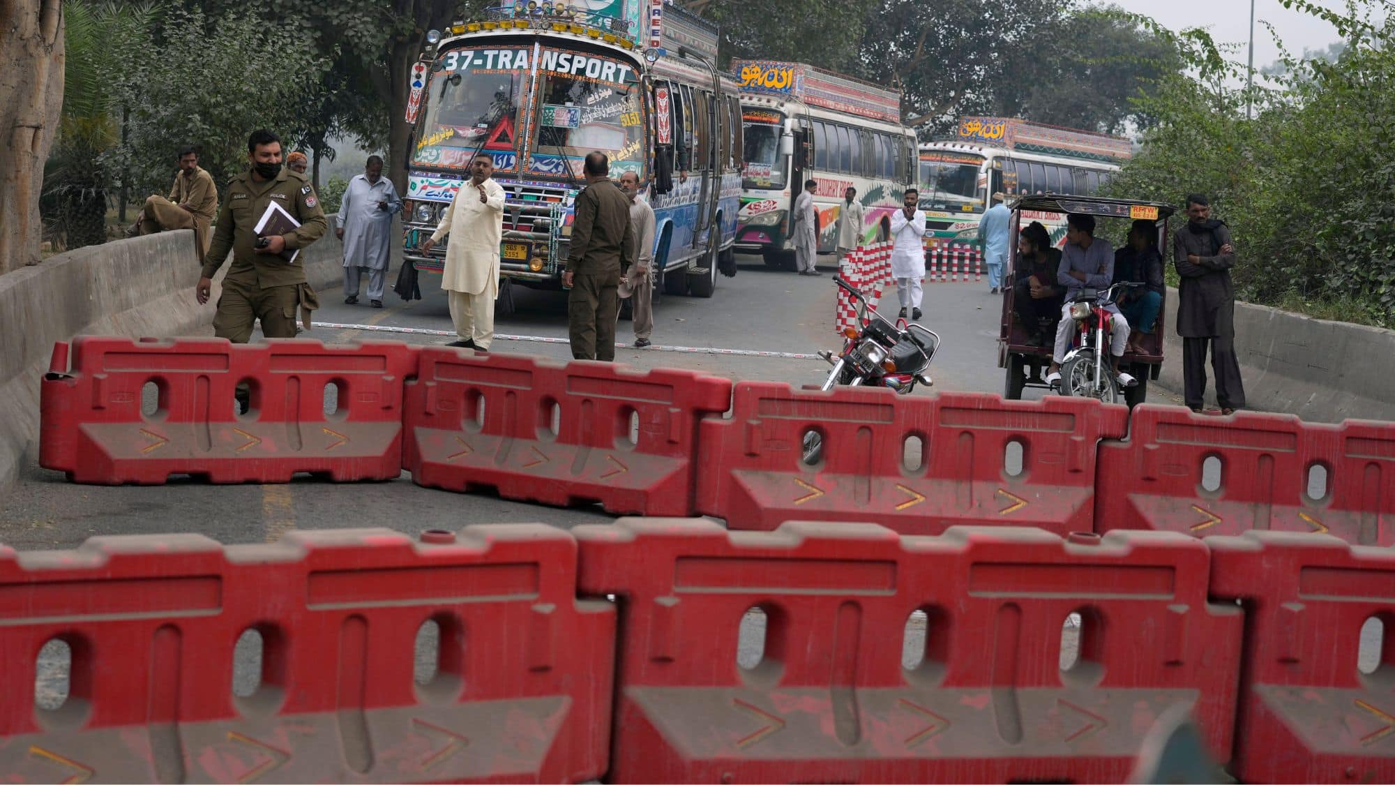 Islamabad Lockdown FFnzqq