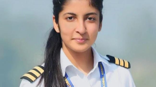 air india pilot found dead in mumbai flat boyfriend arrested for abetment of suicide 1732715972953 16 9 gLmCFH