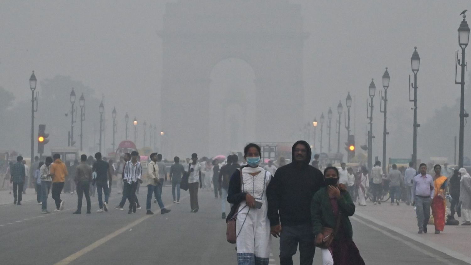 air purifier mask sales up as delhi ncr grapples with severe air pollution 1731933705178 16 9 5PTc32