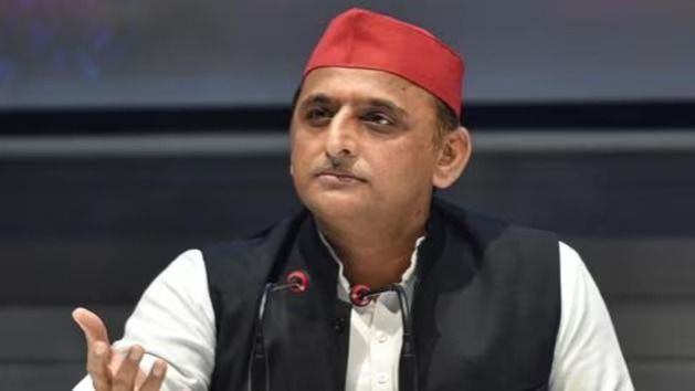 akhilesh yadav at press conference 3f064f96 1960 11eb b897 e30faddca46a 169785600167316 9 tZGHFl