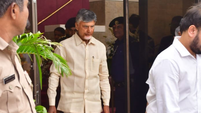 andhra pradesh chief minister chandrababu naidu arrives at ncpa mumbai to offer prayers to ratan tata 1728559988210 16 9 hQrIQo