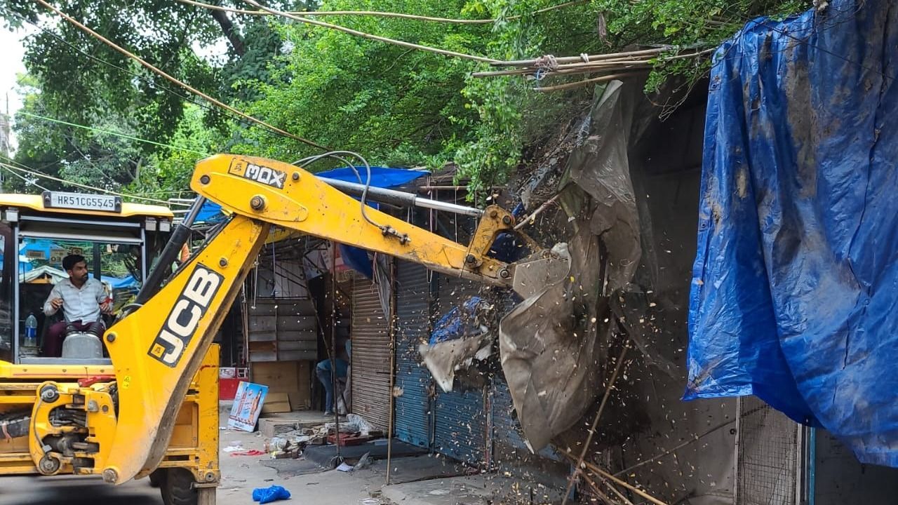 bulldozer on more than 200 illegal constructions 1722434143890 16 9 IjPYNM