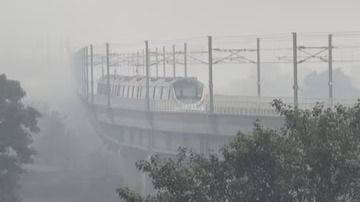 delhi metro achieves record breaking 7867 lakh daily ridership amid pollution crisis 1732012258315 16 9 ald2SN