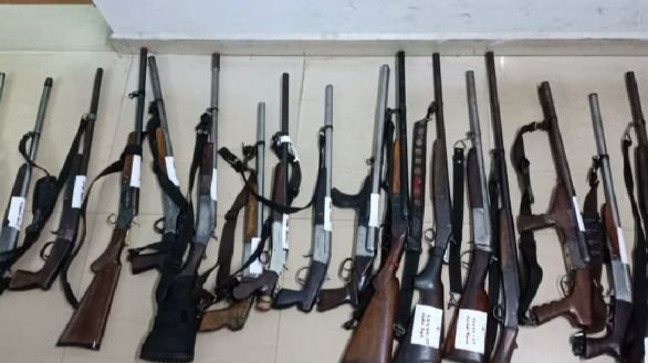 delhi police busts illegal gun making unit in meerut 1728214611178 16 9 nZJZ2z