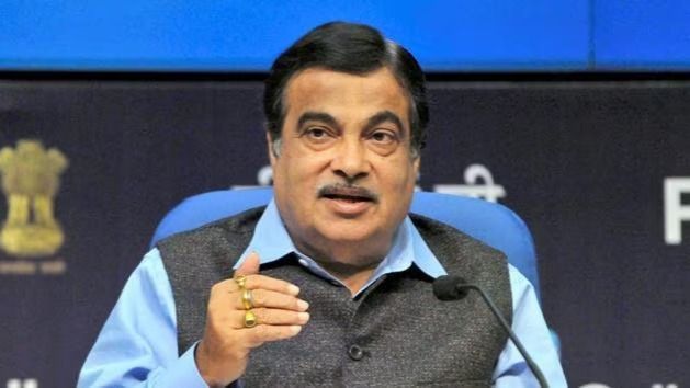 gadkari at press conference bf8c3014 dcd1 11e7 ad52 47d546f3ccd3 169721694122416 9 mZ87vA