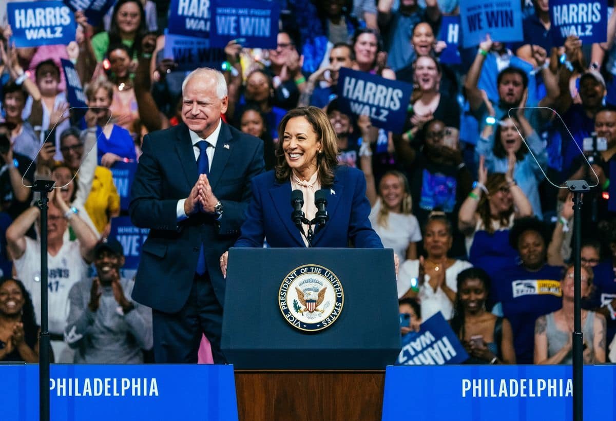 kamalaharris p9AbGB