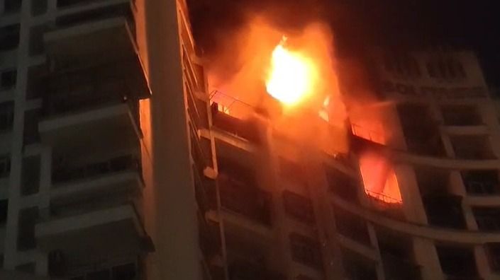 massive fire breaks out on 15th floor of vertex society in kalyan 1732631510784 16 9 09op7g