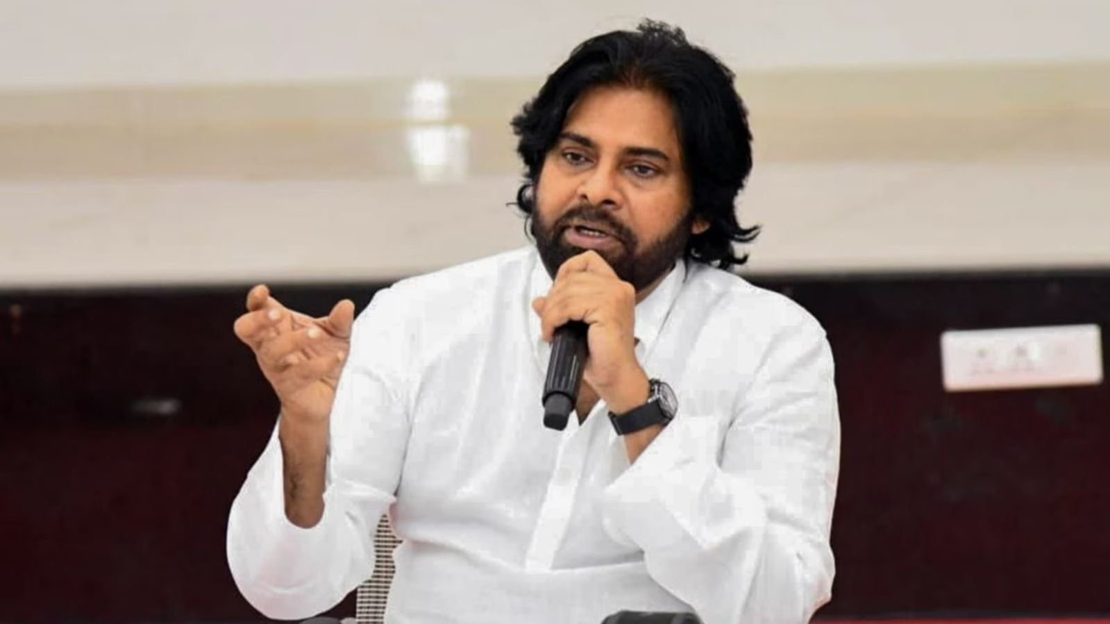 pawan kalyan 1727202681157 16 9 JhCEWj