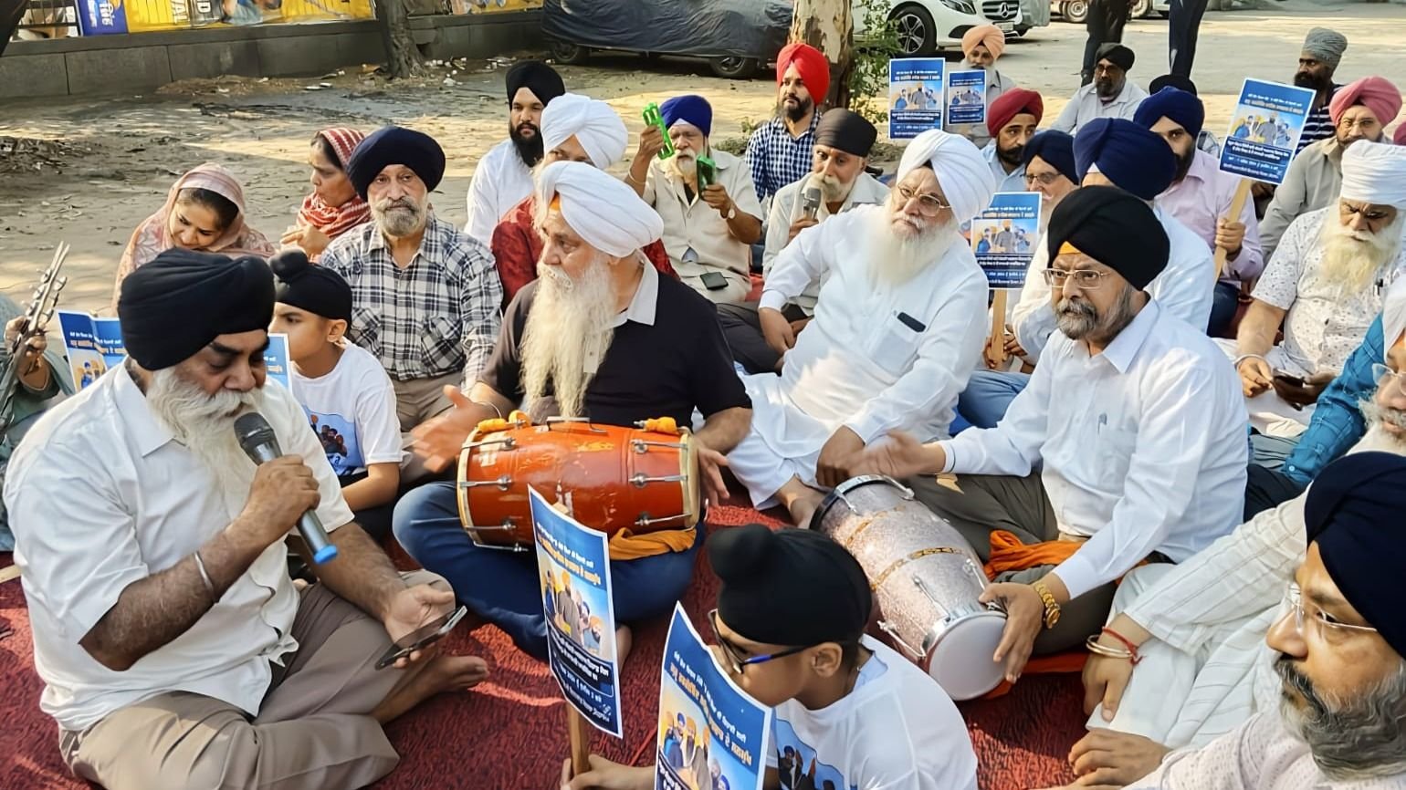 prayers were offered outside tihar jail for the release of imprisoned sikhs 1730475222213 16 9 aiJEA3