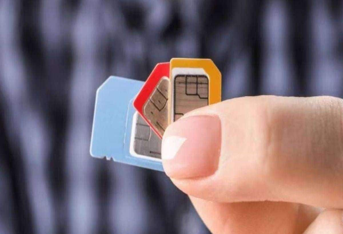 SIM Card New Rules: डबल सिम और 2G यूजर्स को जल्द मिलेगा सरकारी तोहफा! जानें क्या होगा खास