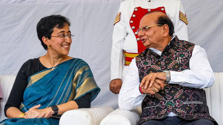 delhi lg vk saxena and cm atishi 1732280951855 16 9 zZuMuA