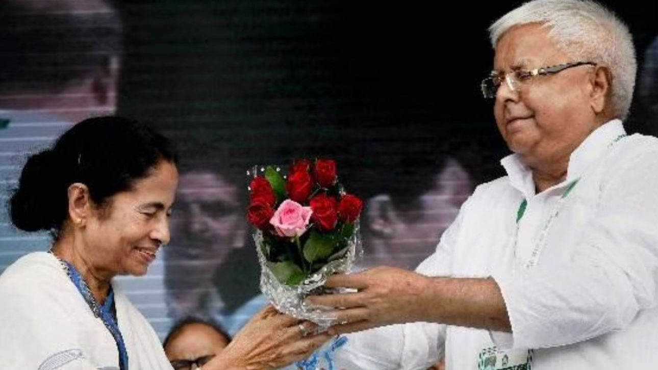 lalu backs mamata for indi leadership 1733808631234 16 9 SlufGs