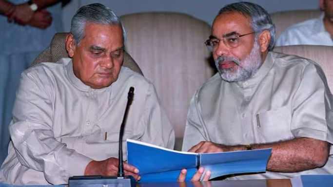 pm narendra modi with atal bihari vajpayee 1735098975831 16 9 hGCF01