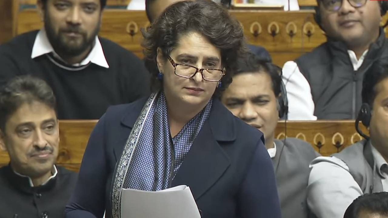 priyanka gandhi in lok sabha 1734087105312 16 9 h2z5Wh