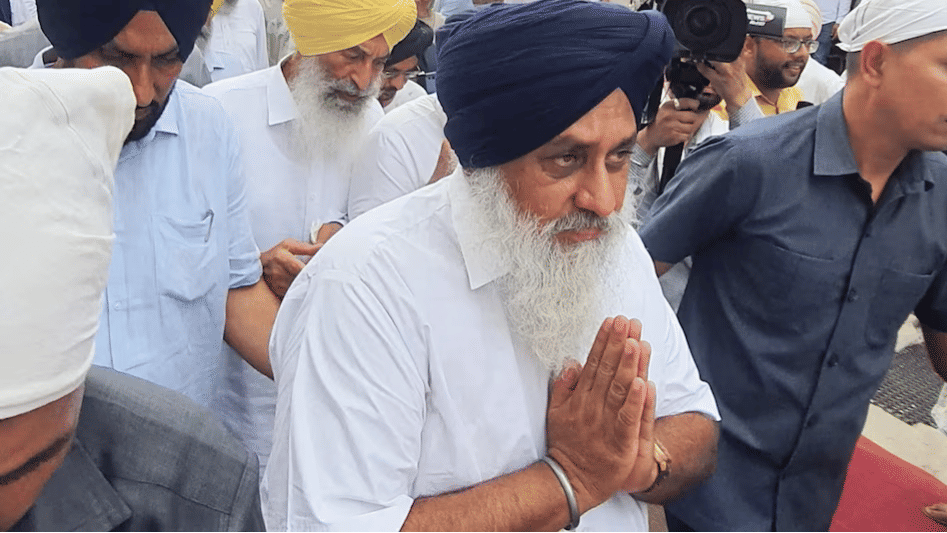 sukhbir singh badal awarded religious punishment as a security guard outside golden temple 1733143440774 16 9 kYiVYc