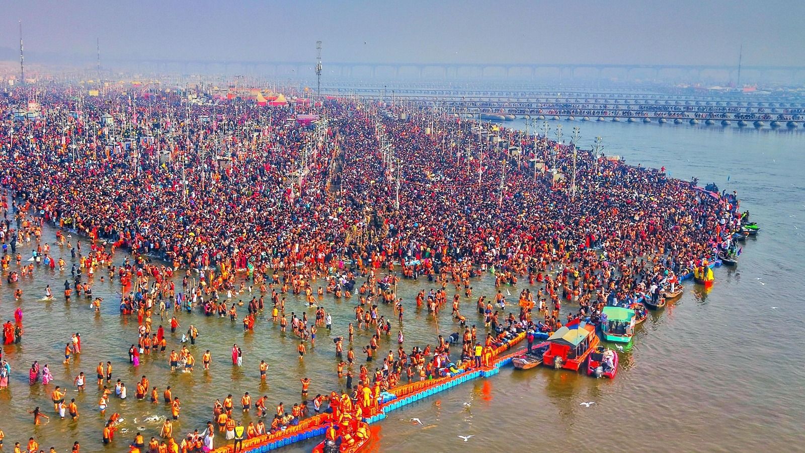 29 crore 64 lakh devotees have taken a dip of faith in mahakumbh 1738259703011 16 9 N3m4yy