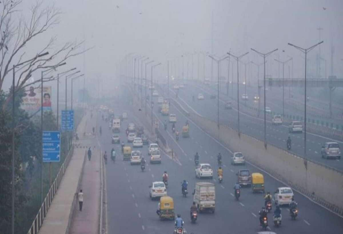 Delhi Weather: गणतंत्र दिवस के दिन दिल्ली में सबसे ज्यादा गर्मी, टूटा 8 साल का रिकॉर्ड, क्या ठंड हो गई छू मंतर?