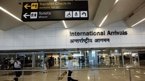 aai issues show cause notice to delhi airport operator dial 1733248433239 16 9 8UZsGP