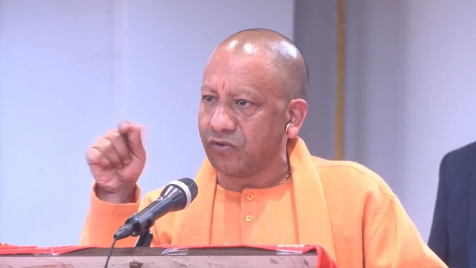 cm yogi adityanath 1737803010518 16 9 57XpyP