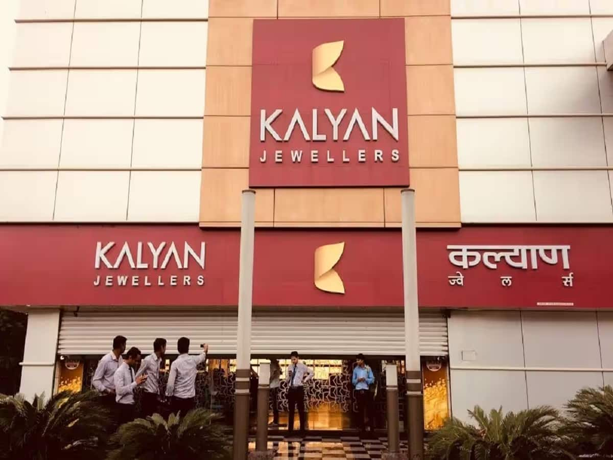 36% टूटने के बाद संभला Kalyan Jewellers, मोतालाल ओसवाल एएमसी के इस बयान पर लौटे निवेशक