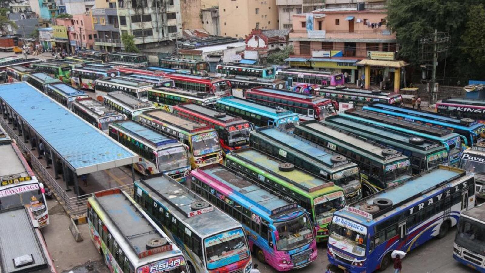 karnataka cabinet decides to hike bus fare by 15 1735823756201 16 9 teg5H1