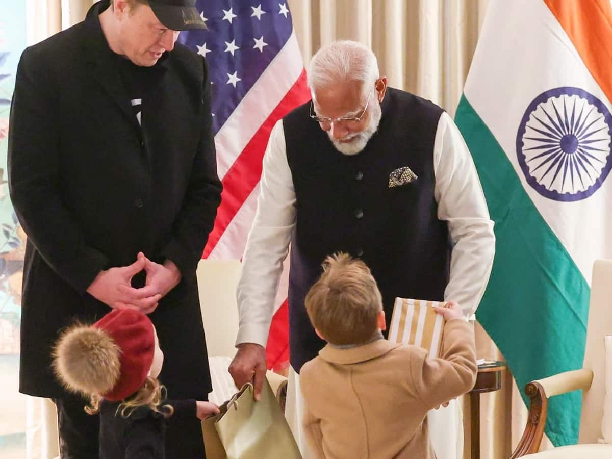 PM Modi Meets Elon Musk In US DO0N0S