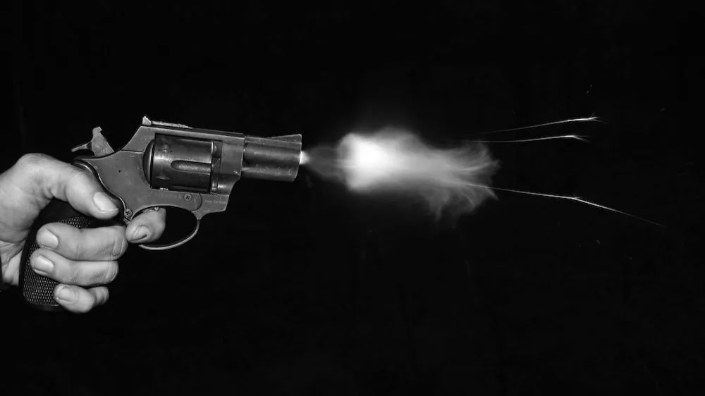 gunshot Unsplash 169978404735716 9 VX2Aqy