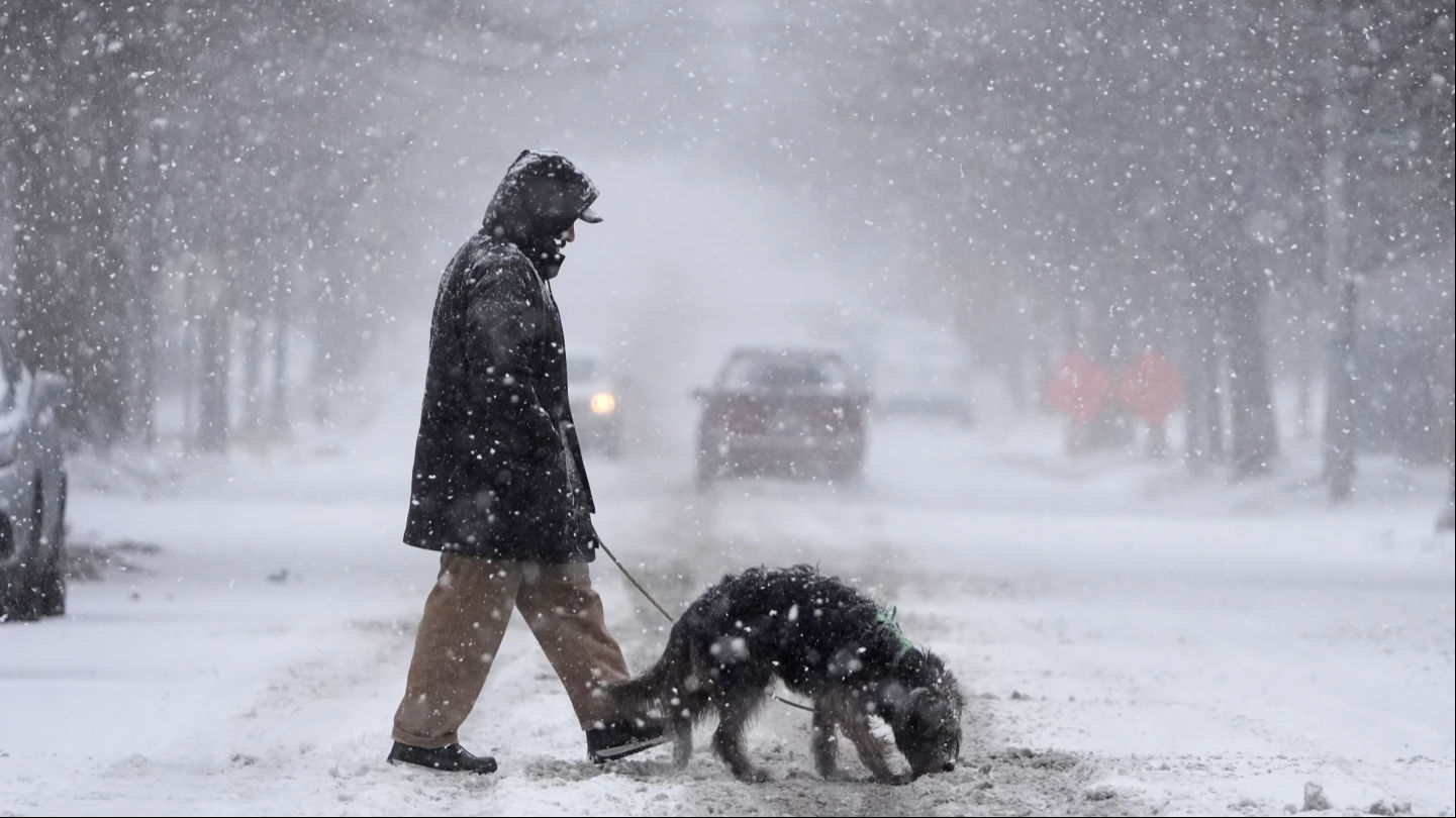 states of emergency declared as central us faces heaviest snowfall in decade 1736114259373 16 9 RFtbdb