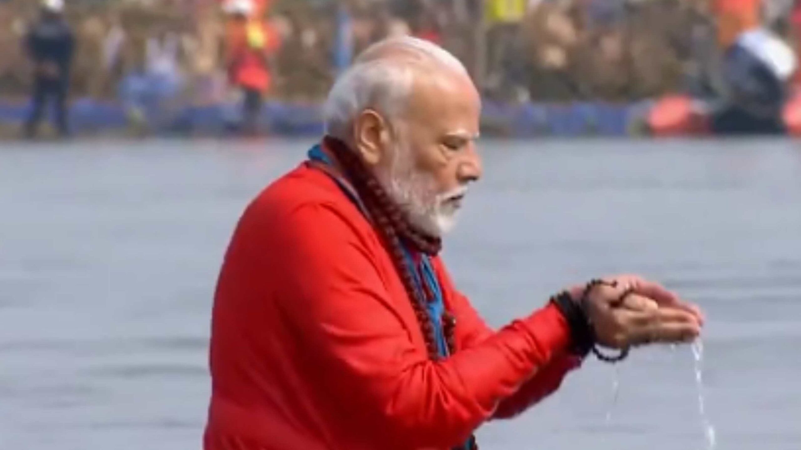 watch pm modi takes holy dip at triveni sangam during maha kumbh visit 1738734965286 16 9 GnRiIs scaled