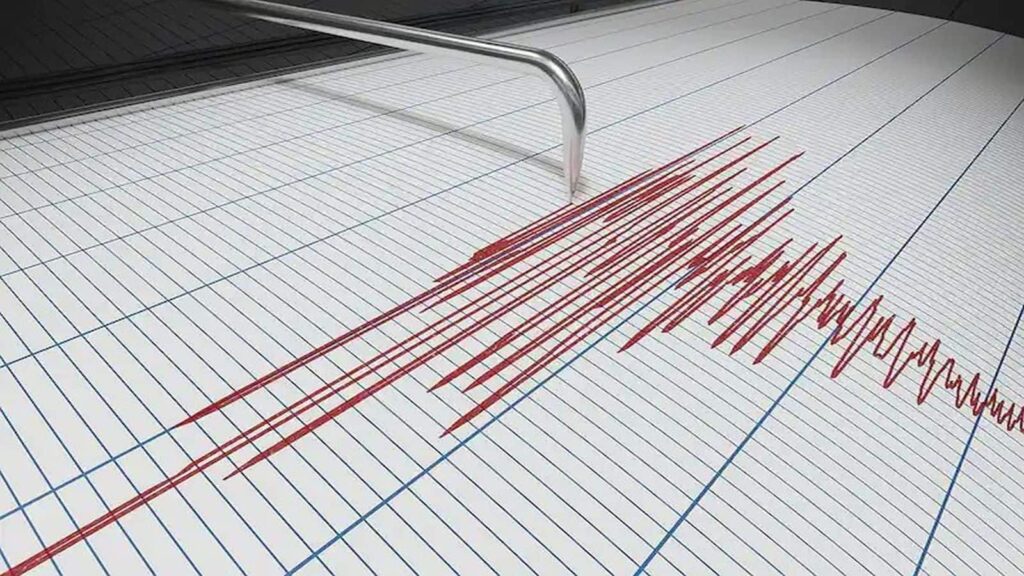 Earthquake: होली के दिन सुबह-सुबह जम्मू-कश्मीर, हिमाचल और लद्दाख में कांपी धरती, 5.2 रही तीव्रता