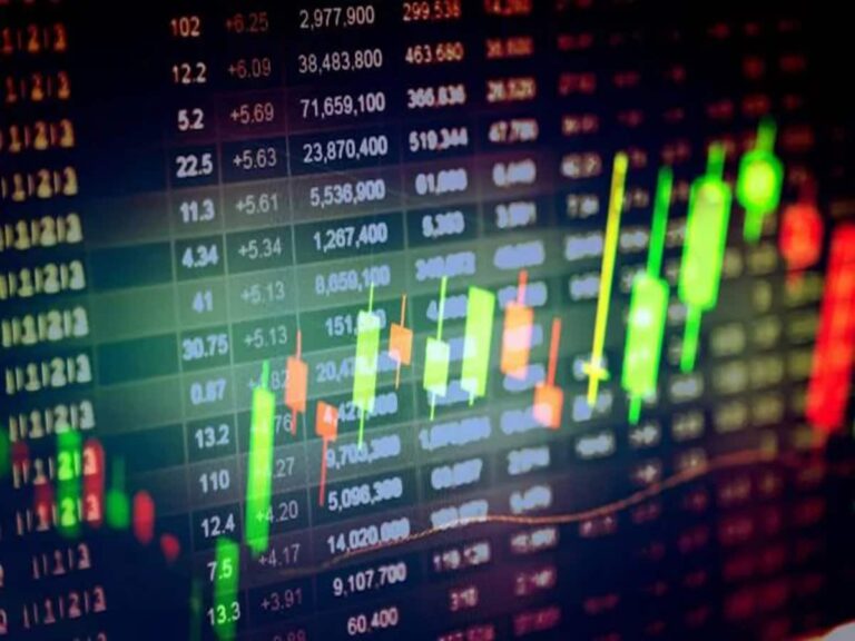 Top Bullish Stock: खरीदें या बेचें, एक्सपर्ट्स से जानें किन शेयरों में बनेगा पैसा
