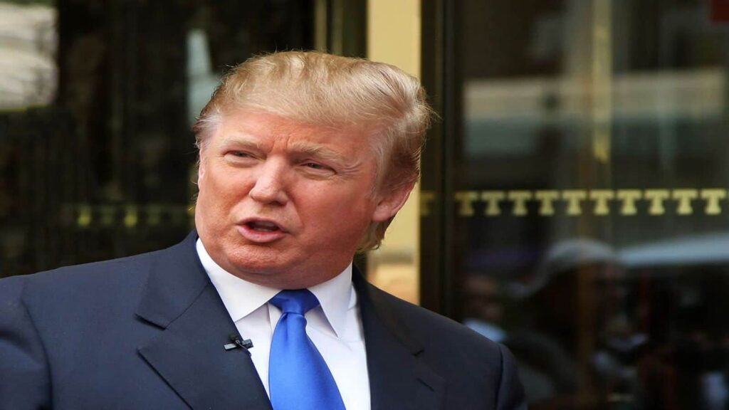 Donald Trump Tariff: जिस देश की टी-शर्ट पहनते हैं डोनाल्ड ट्रंप, उसे भी टैरिफ बम से उड़ा दिया