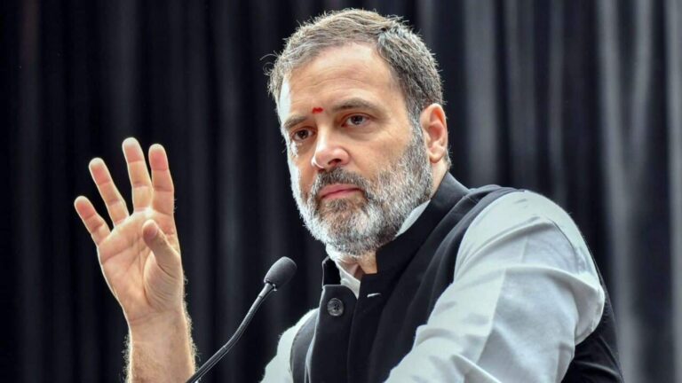 Rahul Gandhi: 'चुनाव आयोग समझौता कर चुका है': राहुल गांधी के बयान पर बवाल, BJP ने बताया देशद्रोही