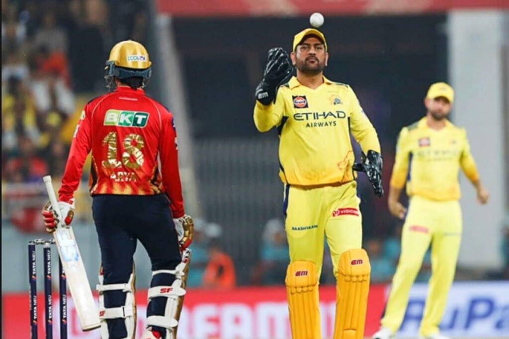 टीम हारे या जीते धोनी की चांदी, IPL में बनाया ऐसा रिकॉर्ड तोड़ना नामुमकिन जैसा