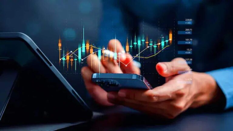Chartist Talks : 25000 का लेवल छूने के पहले निफ्टी में एक करेक्शन मुमकिन, लार्जकैप आईटी स्टॉक पर करें फोकस