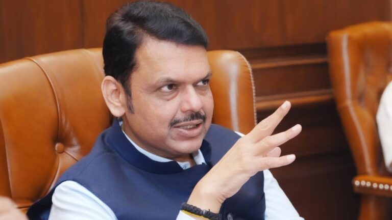 भारत सरकार के फैसले पर ताबड़तोड़ एक्शन में CM फडणवीस, कहा- हमने लिस्ट बना ली, एक-एक पाकिस्तानी को भेजेंगे