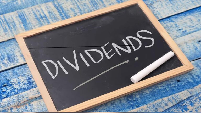 Dividend Stock: बजाज ग्रुप की कंपनी ने ₹60 का डिविडेंड किया मंजूर, 27 जून है रिकॉर्ड डेट