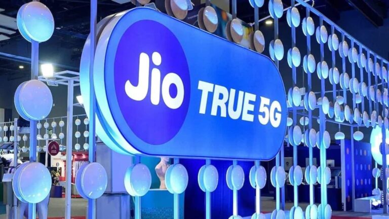Reliance Jio Q4 Results: मुनाफा 26% बढ़कर ₹7022 करोड़, ARPU 13% बढ़ा