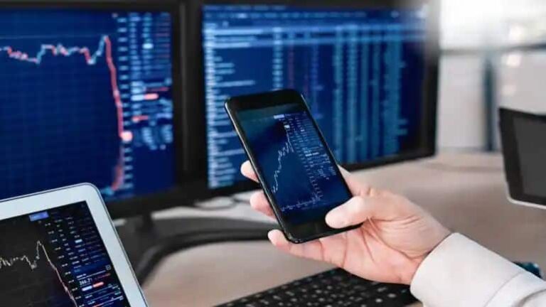 AU Small Finance Bank Stocks: जल्द स्टॉक को लगेंगे पंख, अभी इनवेस्ट करने पर हो सकती है मोटी कमाई