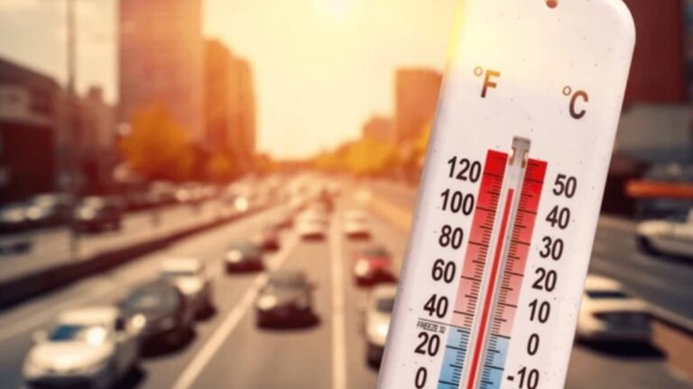 Today Weather: कहीं लू तो कहीं बारिश का अलर्ट, क्या दिल्ली में थमेगी भीषण गर्मी? जानिए मौसम का हाल